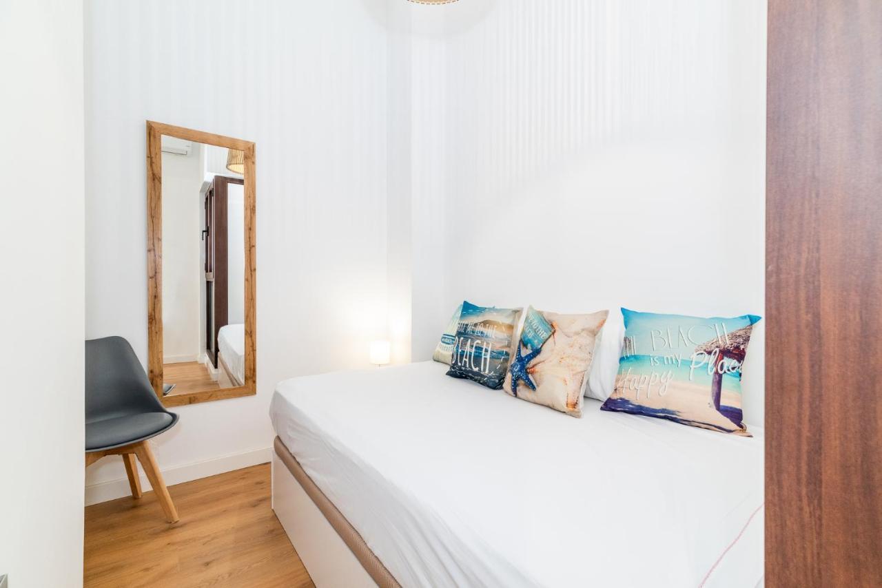 Wekey Homes Granada, Mesones Central Suites ภายนอก รูปภาพ