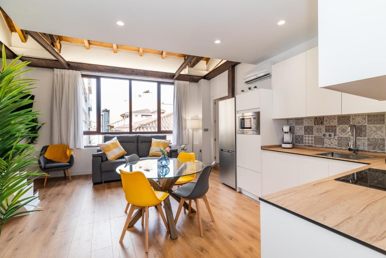 Wekey Homes Granada, Mesones Central Suites ภายนอก รูปภาพ